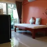 Patumnak Beach Guesthouse 2* Pattaya