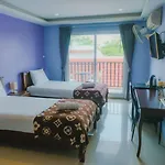 Patumnak Beach Guesthouse 2*