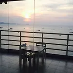 View Talay 6 By Honey Hotel