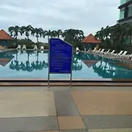 View Talay 6 Condominium By Honey