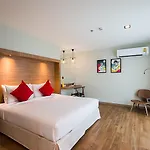 โรงแรม Sunshine Hip
