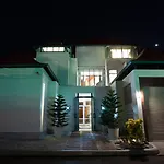 Nagawari Art Maldives Bbq Pattaya โรงแรม