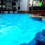 ไนซ์ รีสอร์ท พัทยา โรงแรม