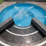 อพาร์ทเม้น Wongamat Tower 1 Bedroom *
