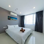 Vision Pratumnak By Sunny Apartment Pattaya