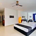 โรงแรม East 3*