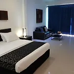 East โรงแรม Pattaya