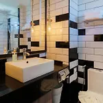 Surestay By Western T โรงแรม Pattaya