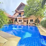Ishara 5 Bedrooms Villa *