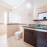 53 Wongamat 4br, 300m From The * Pattaya