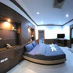 Ishara 5 Bedrooms *