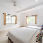 53 Wongamat 4br, 300m From The Villa Pattaya