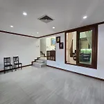 Ishara 5 Bedrooms *