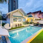 Villa 35 Wongamat 4Br, 300M From Beach