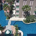 Arcadia Beach Continental By Palmera Pattaya