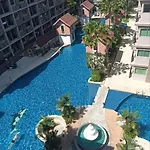 Arcadia Beach Continental By Palmera Pattaya