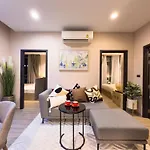 Luxury 2 Bed Sea View Bath Tub In Balcony