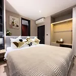 อพาร์ทเม้น Luxury 2 Bed Sea View Bath Tub In Balcony *