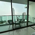 อพาร์ทเม้น Wong Amat Tower 2808
