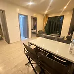 Sea View 2 Bed Unit *