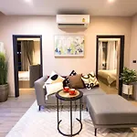 อพาร์ทเม้น Luxury 2 Bed Sea View Bath Tub In Balcony Pattaya