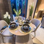อพาร์ทเม้น Luxury 2 Bed Sea View Bath Tub In Balcony Pattaya
