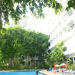 โรงแรมรอยัลพาเลซ 3*