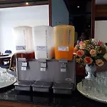 โรงแรมรอยัลพาเลซ