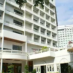 โรงแรม โรงแรมรอยัลพาเลซ