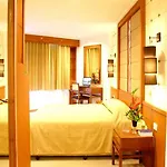 โรงแรม รายัล ทวินส์ พาเลซ