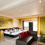 Resort Marble Garden View Pattaya