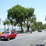 Harrys Bar & Restaurant Pattaya