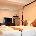 โรงแรม Maleez 3*