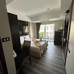 Maleez Hotel 3*