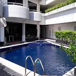 Garden Paradise Hotel 3*