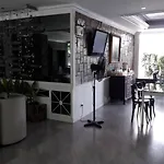 Garden Paradise Hotel