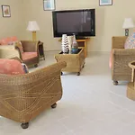 Butterfly Garden Boutique Residences Apts And Villas, A Lifestyle Destination Ex Lg 1-3 Bedroom Units , Full Kitchen, 2 Full Bathrooms, Rain Shower, Spa Bath, Free Bbq, Free Fast Fiber Optic Wifi, Staff 24-7