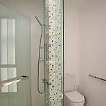 โรงแรม Northpoint Luxury Grandisvillas 2*