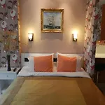 Neocondo โรงแรม 3*