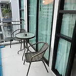 Neocondo
