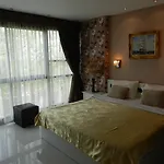 Neocondo โรงแรม