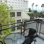 Neocondo 3*