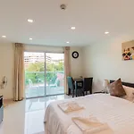 Hotel Laguna Bay 1 By Psr