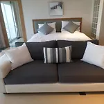 Aparthotel Westbury 3*