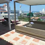 Westbury Aparthotel 3*