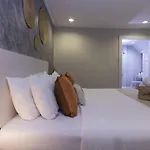 Let's Hyde & - Pool Hotel Pattaya