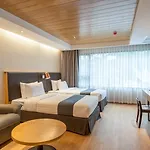 โรงแรม Asana &
