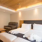 โรงแรม Asana & 3*
