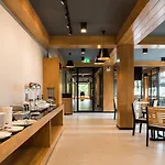 โรงแรม Asana &