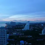โรงแรม The Relaxing Sea View At Lumpini Park Pattaya